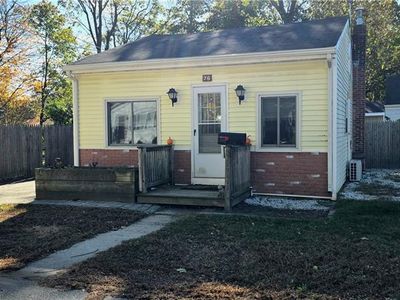 76 Kenway Ave, Warwick, RI, 02889