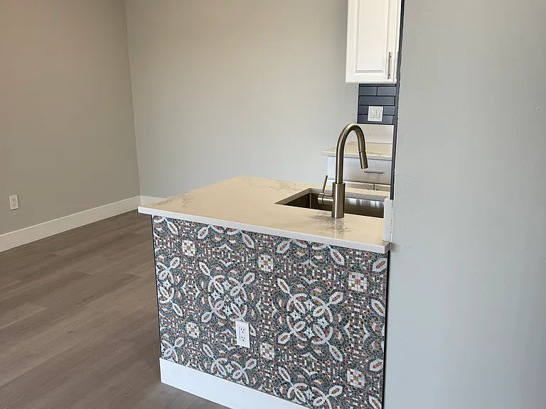 2516 Grassy Point Dr #312 — Photo 8