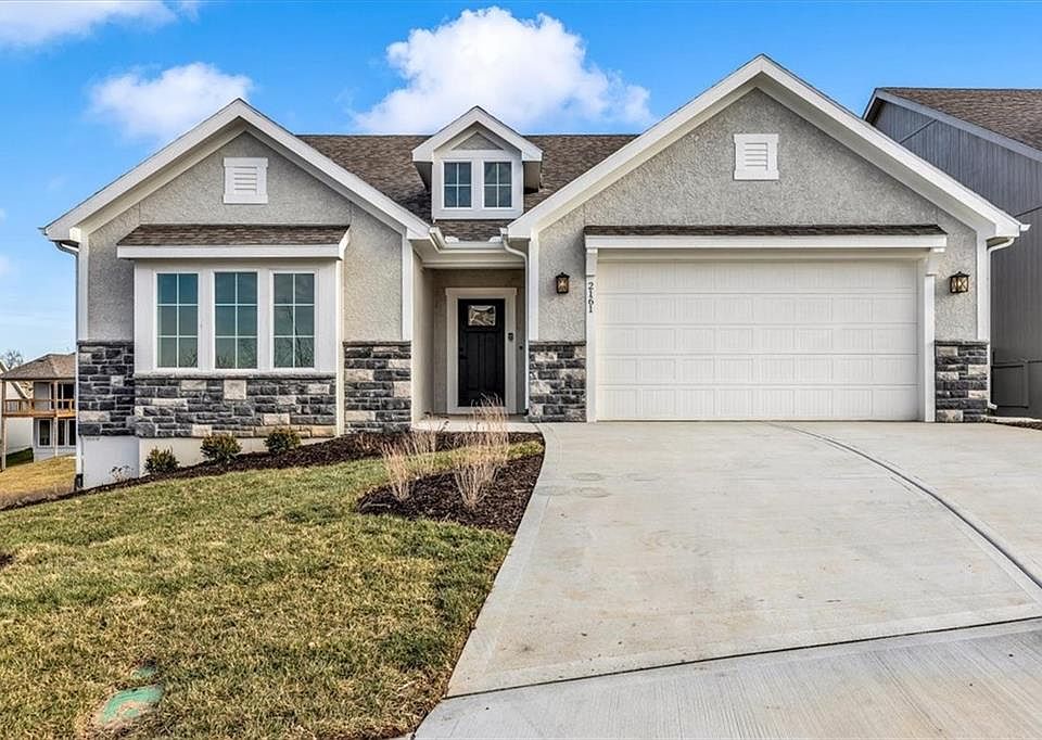 1st image of 2161 Black Walnut Dr