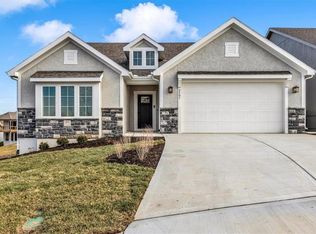 2161 Black Walnut Dr, Liberty, MO 64068