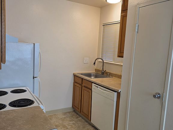 3rd image of 1277 Yulupa Ave APT 2