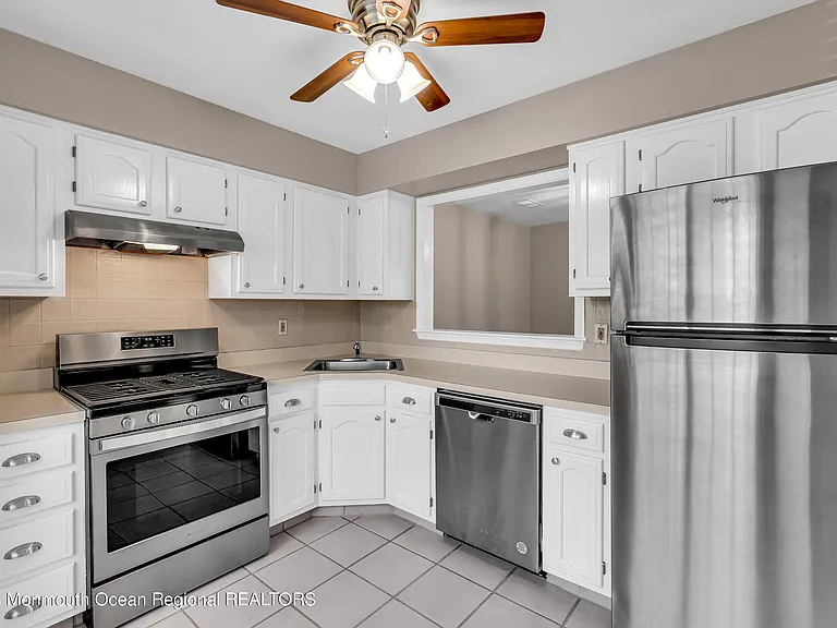 131 Wellington Ct #4-1 — Photo 5