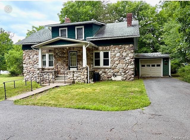 1st image of 623 Walker Valley Road