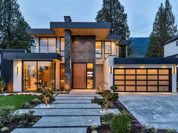 922 Wentworth Ave, North Vancouver, BC V7R 1R7