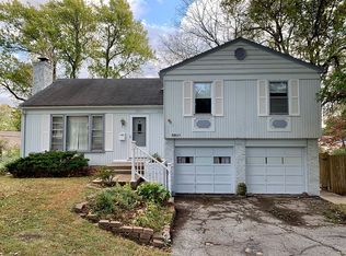 3801 W 79th St, Prairie Village, KS 66208