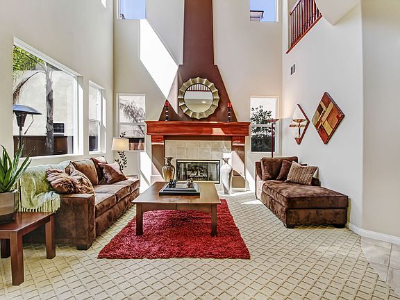 3rd image of 13787 Torrey Del Mar Dr