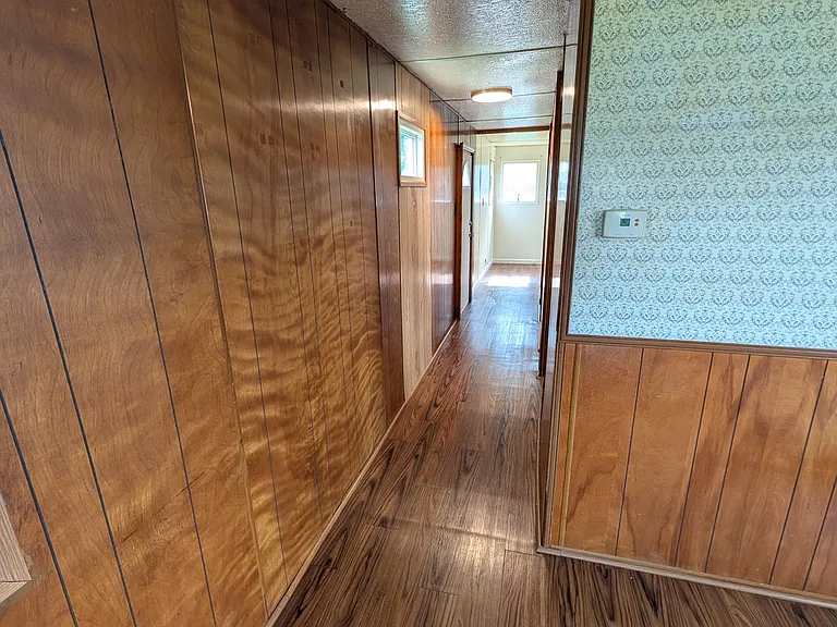 129 Ashlyn Dr — Photo 12