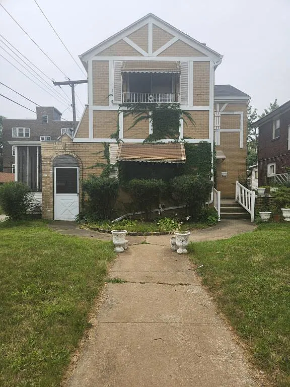 2025 W 4th Pl — Photo 1