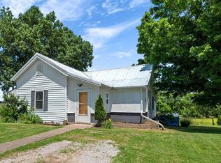 270 Peterson Ave, Auburn, KY