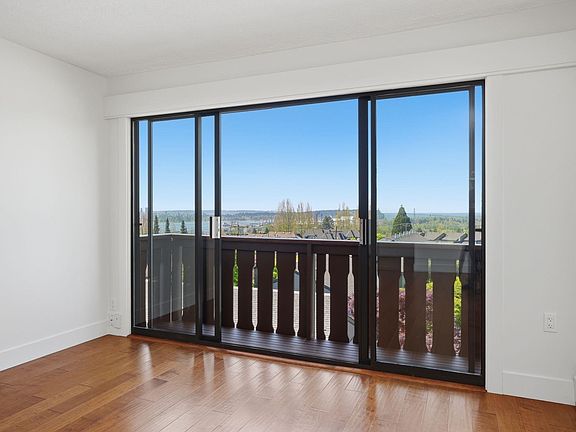 4th image of 1345 Chesterfield Ave Suite 314