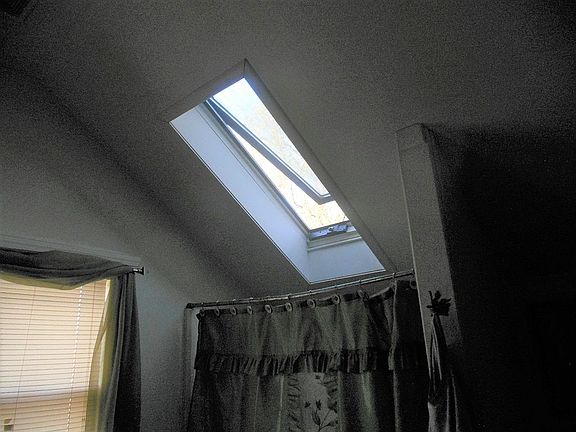 5th image of 614 N Westnedge Ave