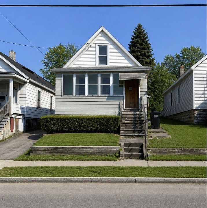 1st image of 1421 Burnet Ave