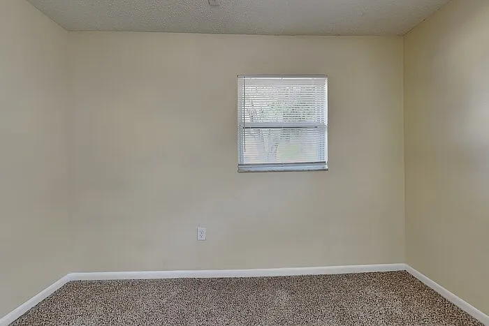 1175 Luke Ave — Photo 13
