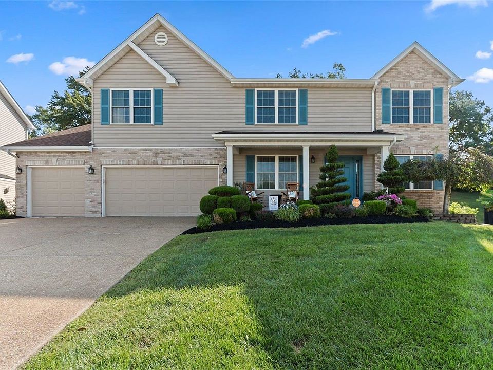 1st image of 352 Pearson Ct