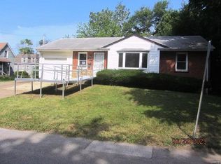 8527 Dianthus Ln, Saint Louis, MO