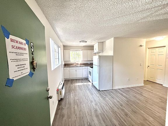 2nd image of 6714 Troost Ave Unit S