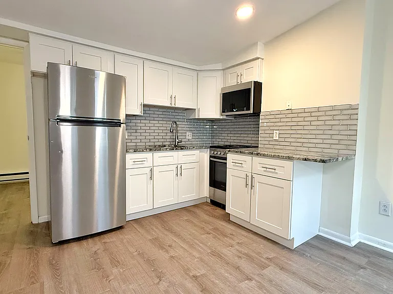 1413 S 4th St #1 — Photo 8