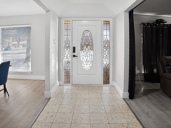 4th image of 6425 Heidelburg Ct