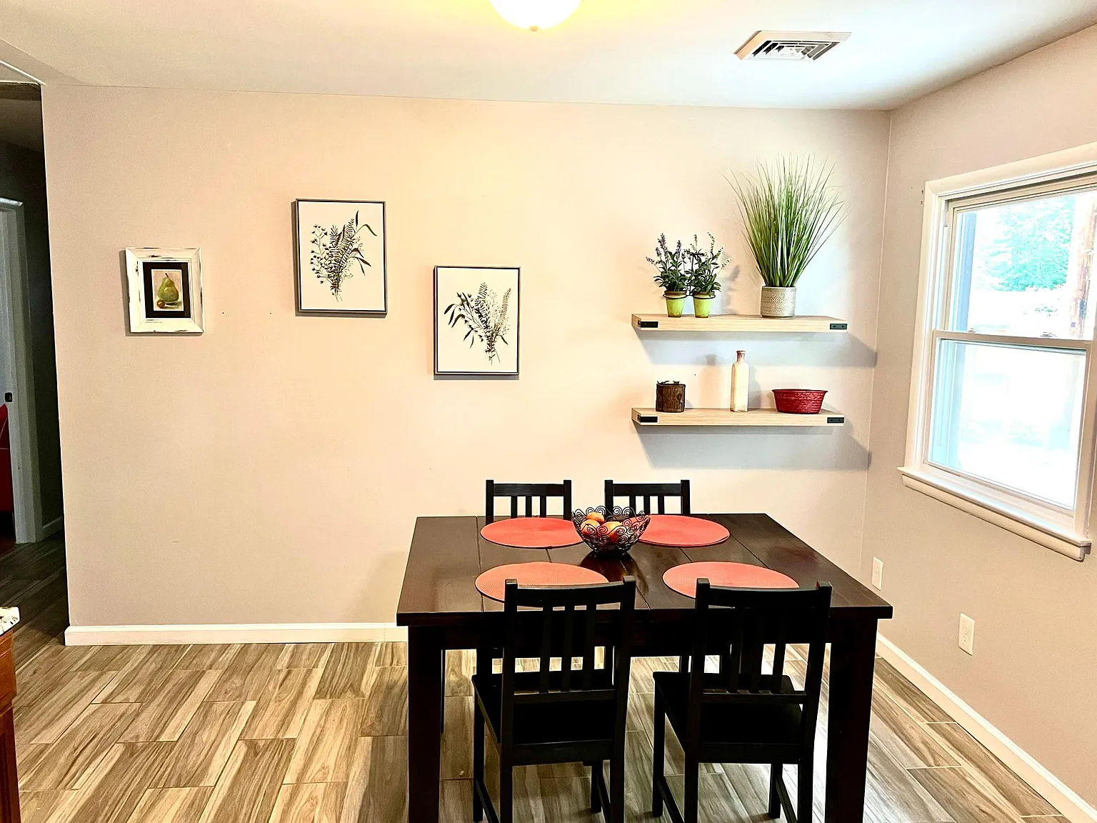 6302 N Burlington Ave — Photo 3