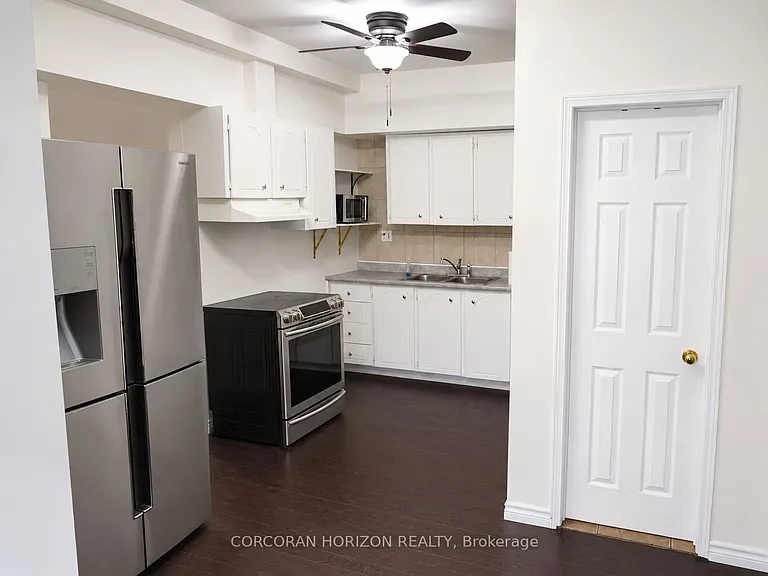 20407 Leslie St — Photo 8