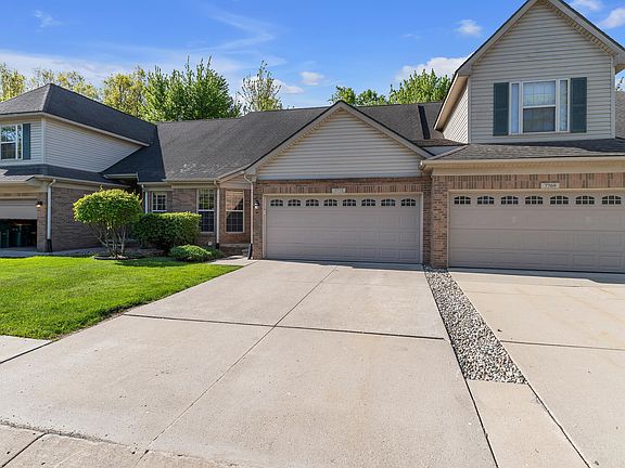 2nd image of 7757 Mitchell Dr #122