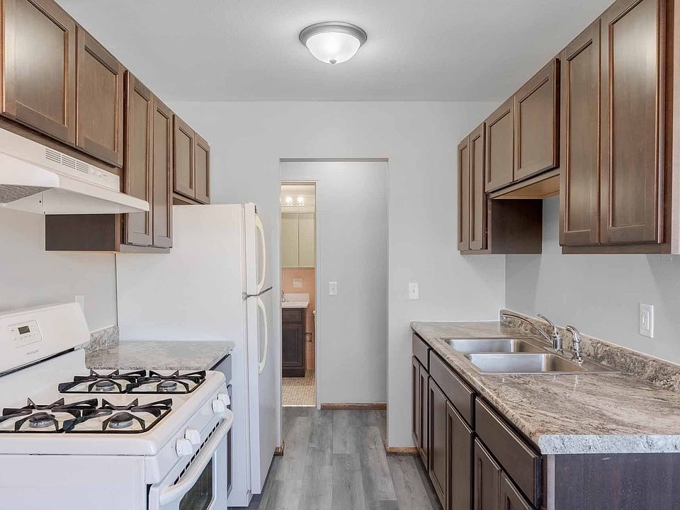 Portland Terrace Apartments, Richfield, MN