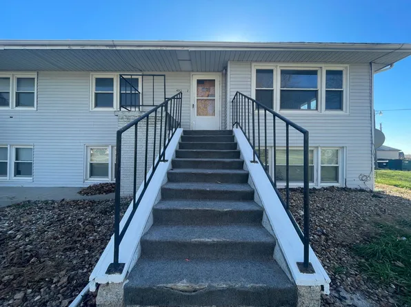 401-403 W Center St, 401-403 W Center St #2, Gilman, IA 50106