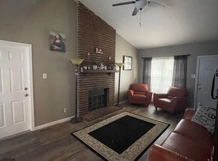 551 Spring Glen Dr, Ballwin, MO 63021