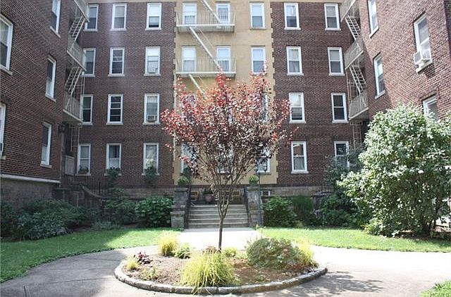 1st image of 1430 Midland Ave APT 4C