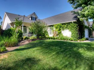 145 Serena Ave, Clovis, CA 93619