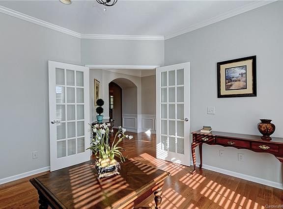 3rd image of 36163 Watsonia St