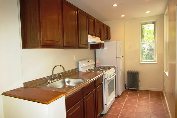 Rented by Corcoran | media 35