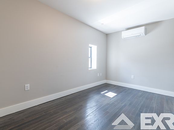 3rd image of 1994 Bergen St #4A