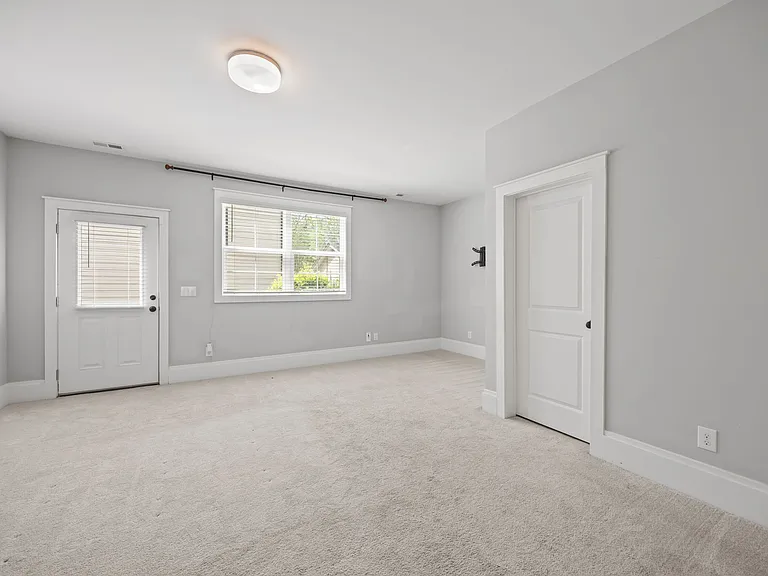 210 Asher Springs Cir — Photo 10