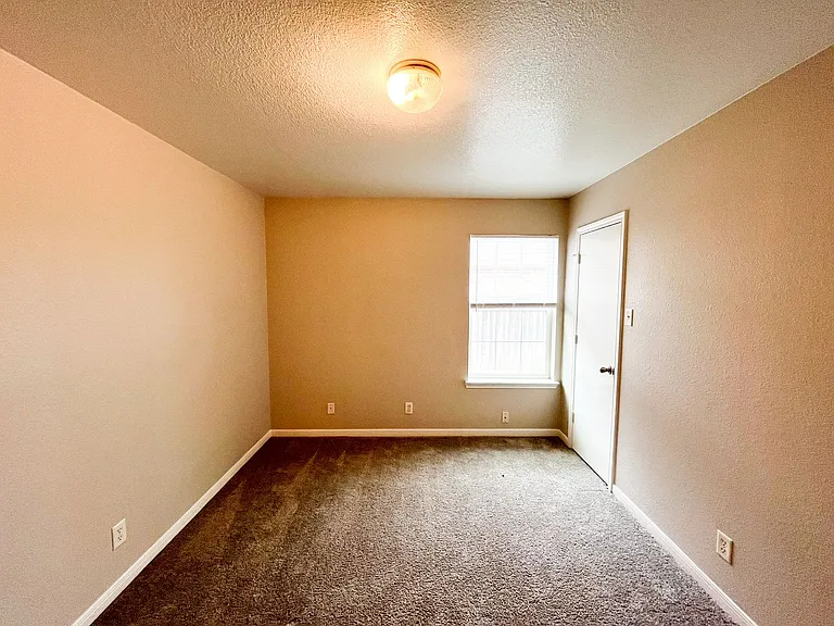 1213 Cinch Dr — Photo 27