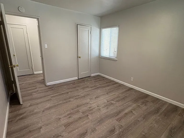 524 Carpenter St — Photo 6