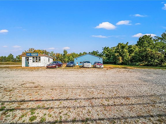 5th image of 5309 N Ridge Rd E