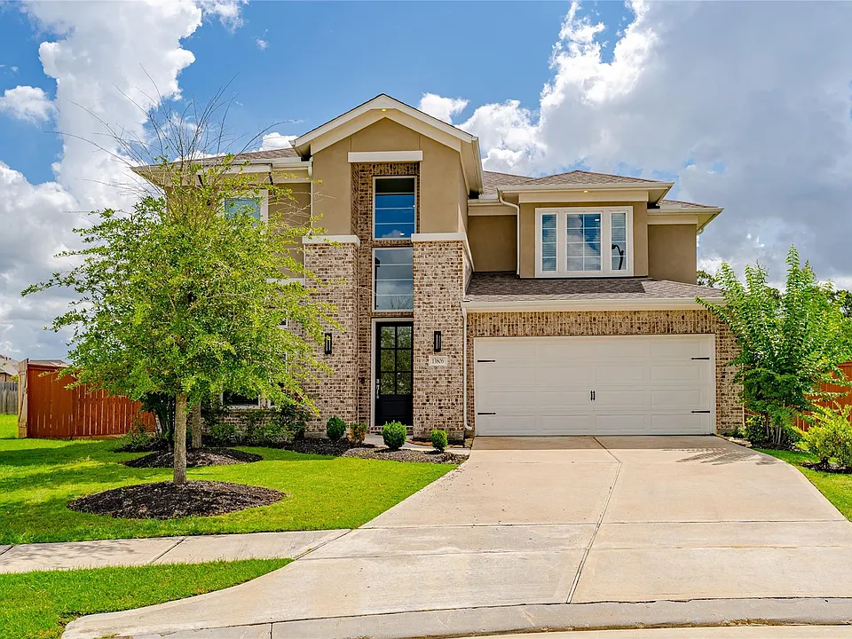13806 Llano Basin Ct