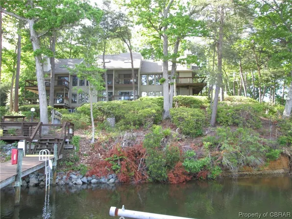 98 Villa Ridge Dr Suite A, Hartfield, VA 23071