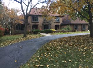 30 Cabot Pl, Bloomfield Hills, MI 48304