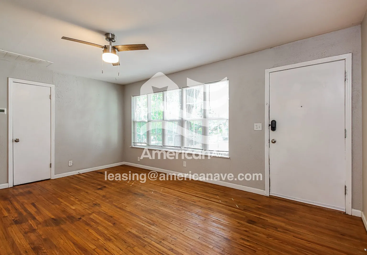3 bed, 1.0 bath, 1053 sqft, $1,225 — Photo 2
