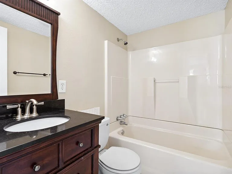 3115 Bay Dr — Photo 18