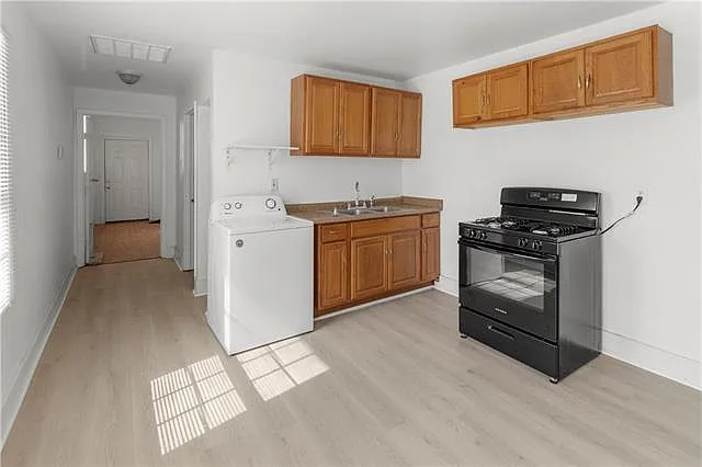 2117 Danneel St — Photo 11