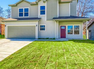 2732 S Grove St, Fort Worth, TX 76104