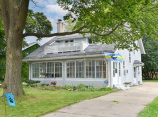 513 N Story Pkwy, Milwaukee, WI 53208