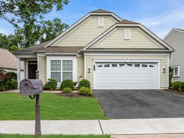 125 Stone Manor Dr, Franklin Twp., NJ 08873