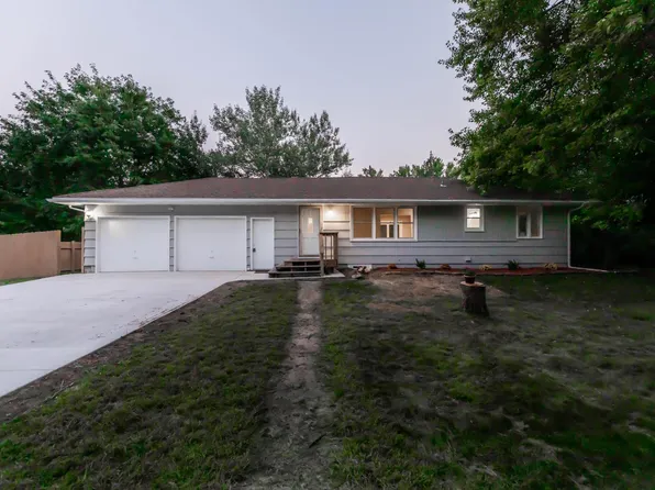 800 113th Ave NW, Coon Rapids, MN 55448