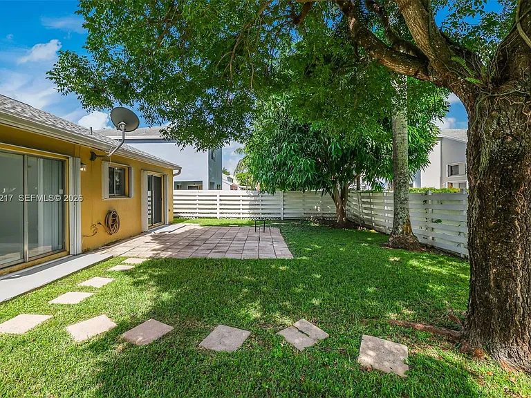 13765 SW 145th St — Photo 41