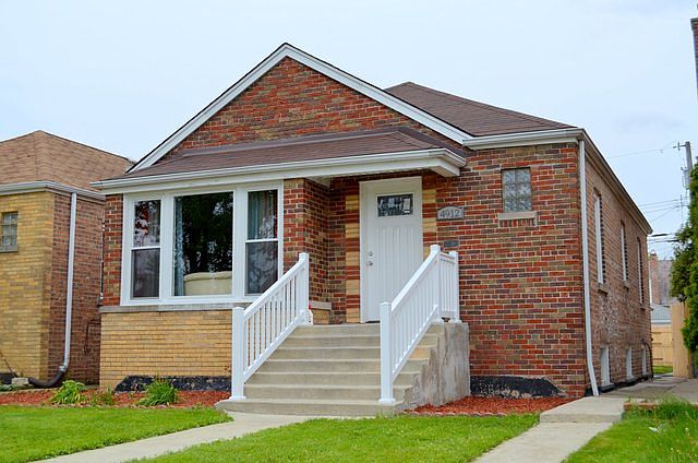 1st image of 4912 S La Crosse Ave