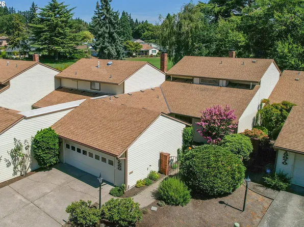 15660 SW Greenleaf Ct, Tigard, OR 97224